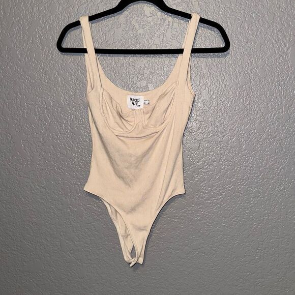 Princess Polly cream corset style bodysuit - Picture 2 of 8